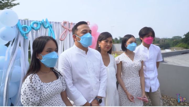 9 Momen Nola B3 umumkan jenis kelamin anak keempat, penuh kejutan