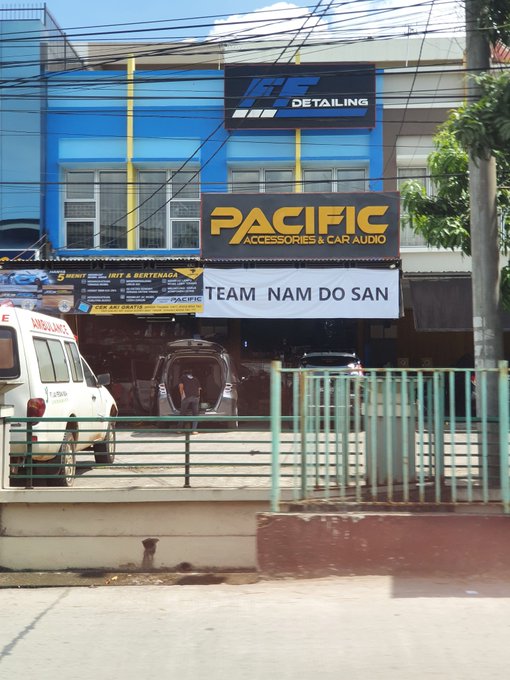 13 Slogan lucu pelaku usaha ini absurdnya bikin susah nahan tawa