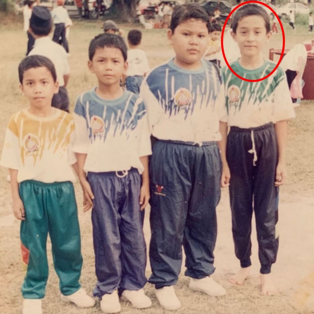 Potret lawas 7 seleb bareng geng SD, bikin nostalgia