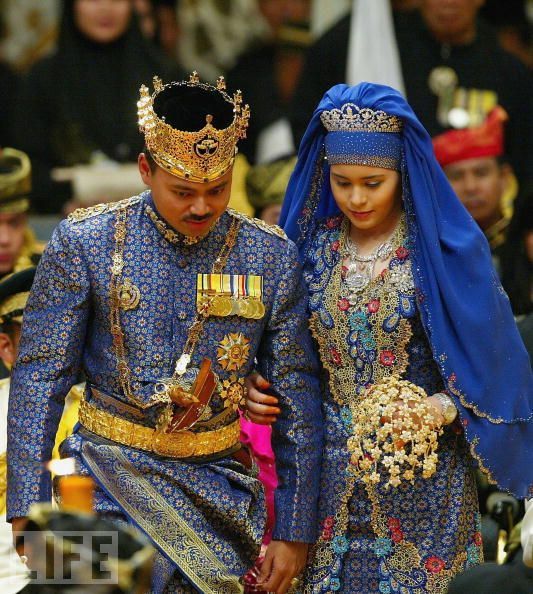 Menikah usia 17 tahun, 7 potret Sarah istri pangeran Brunei Darussalam