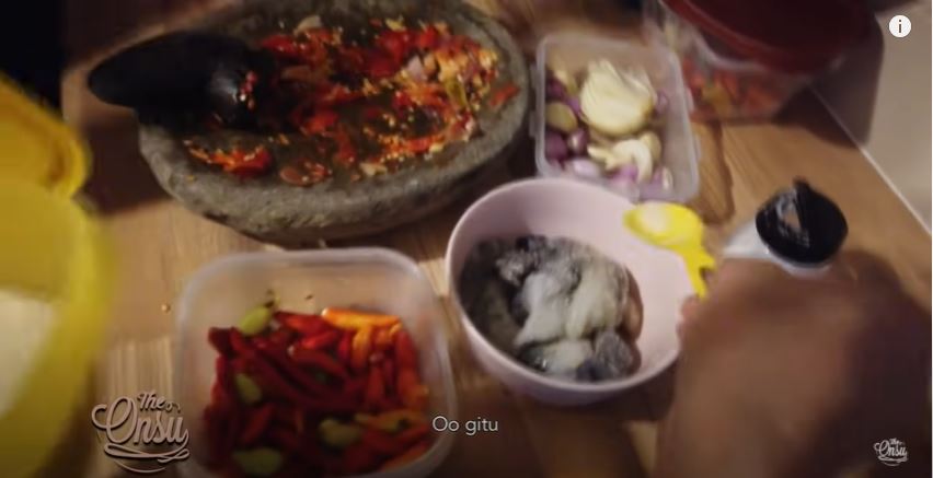 Tips memasak seafood ala 7 seleb, bikin bau amis hilang