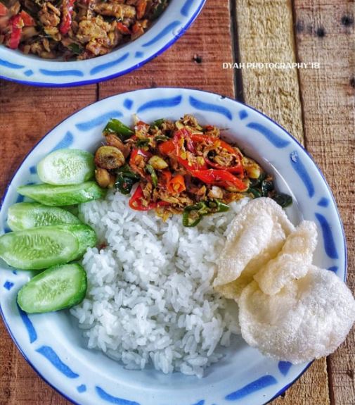 11 Resep tuna suwir rumahan, gurihnya bikin nagih