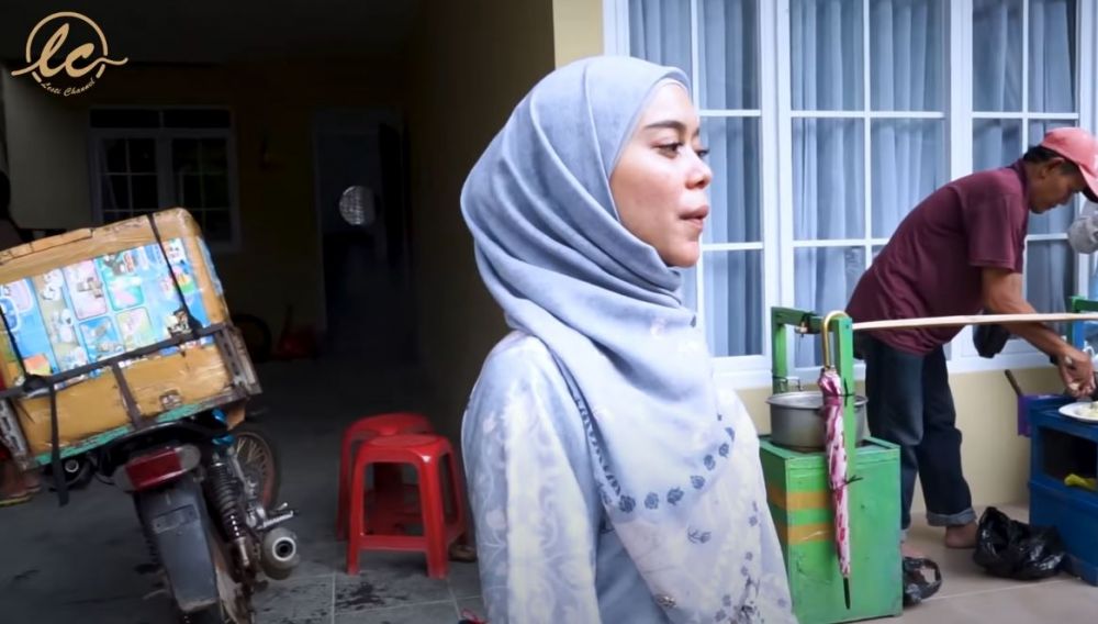 9 Momen Lesty Kejora borong jajanan SD, langganan belasan tahun