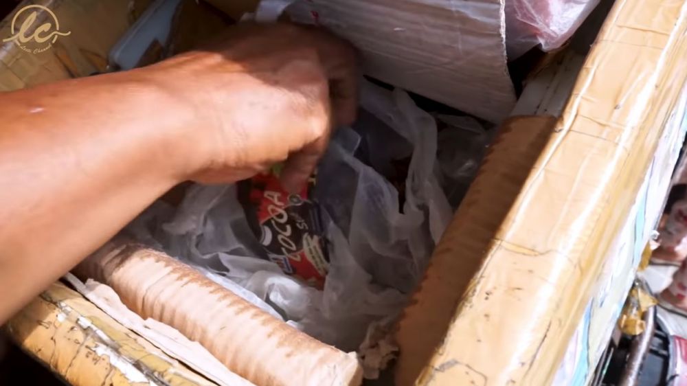 9 Momen Lesty Kejora borong jajanan SD, langganan belasan tahun