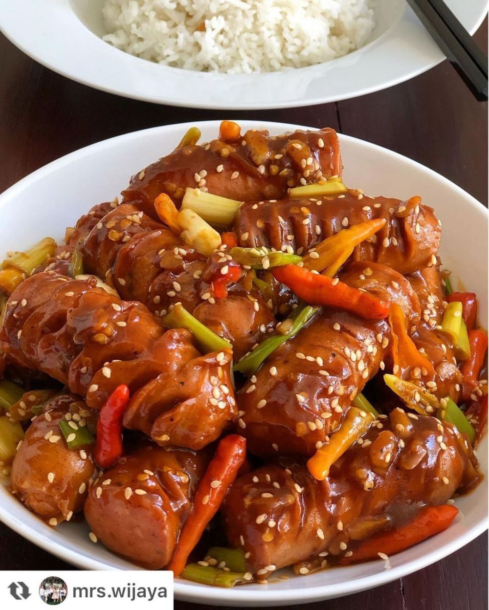 15 Resep tumis sosis, enak, praktis, dan cocok buat sarapan