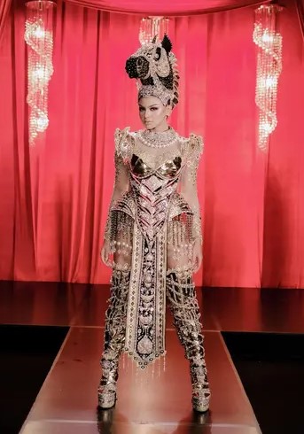5 Potret Jihane Almira pakai kostum bertema kuda NTT, menakjubkan