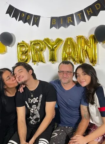 5 Momen ulang tahun Bryan Domani, kehadiran Mawar Eva curi perhatian