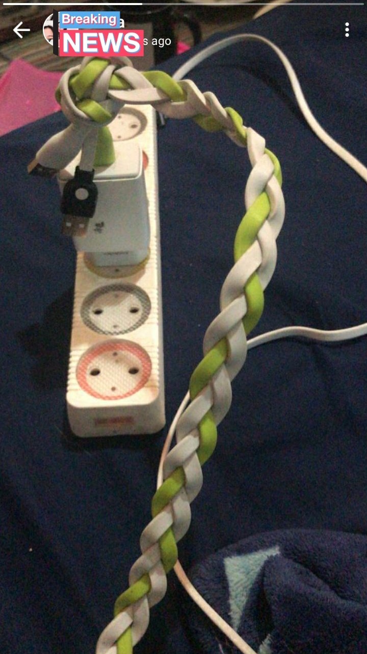 11 Kelakuan cewek kurang kerjaan ini lucunya bikin geleng kepala