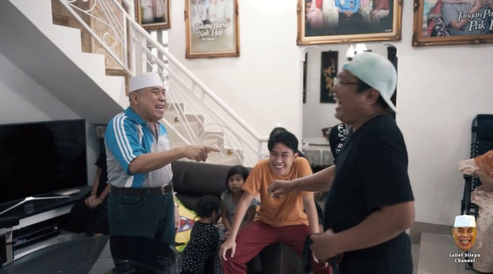 11 Potret rumah Latief Sitepu 'Haji Muhidin', dekorasinya unik