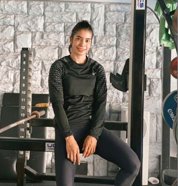 5 Pesona Alvina Tehupeiory, anggota TNI yang berlaga di Olimpiade 2020