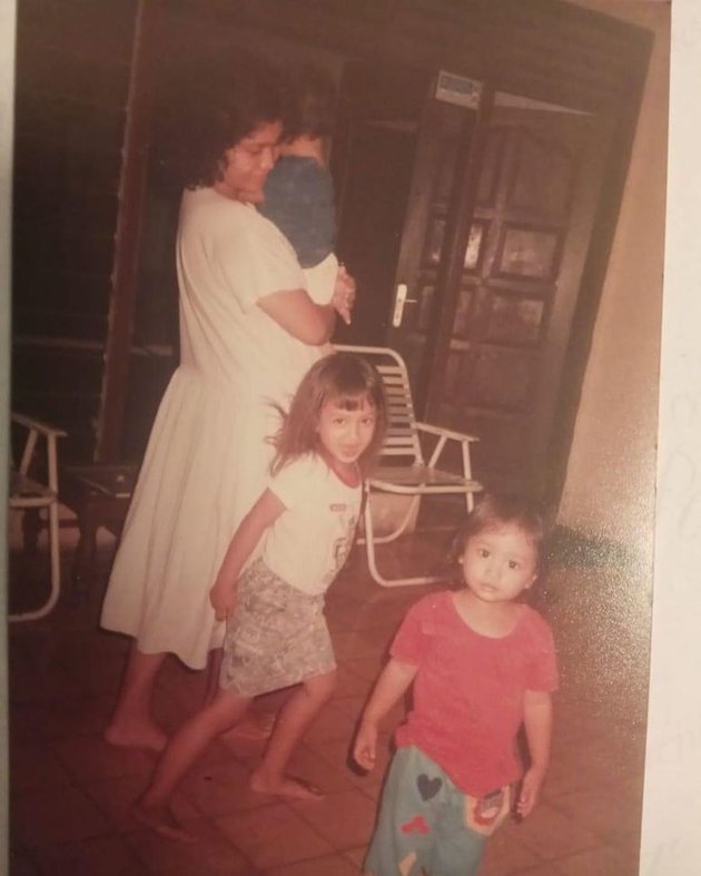 Potret masa kecil 9 ratu FTV, Sharena Delon curi perhatian