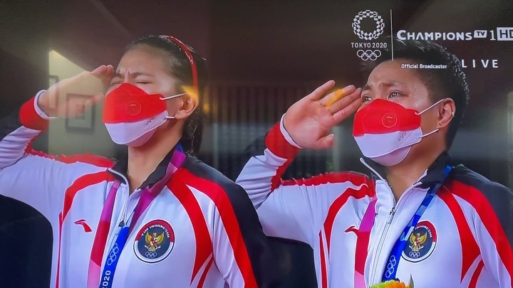 Momen 11 seleb tonton final Olimpiade Tokyo 2020, bangga hingga haru