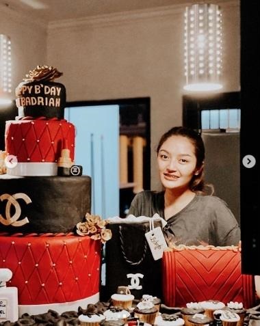Potret kue ulang tahun 7 penyanyi wanita, milik Raisa curi perhatian