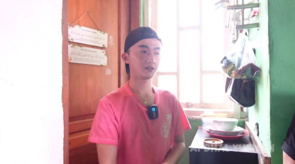 Masuk gang sempit, ini 9 potret rumah Sensen asisten Raffi Ahmad