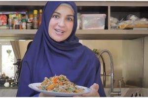 7 Kreasi menu hemat ala Shireen Sungkar, cocok buat makan siang