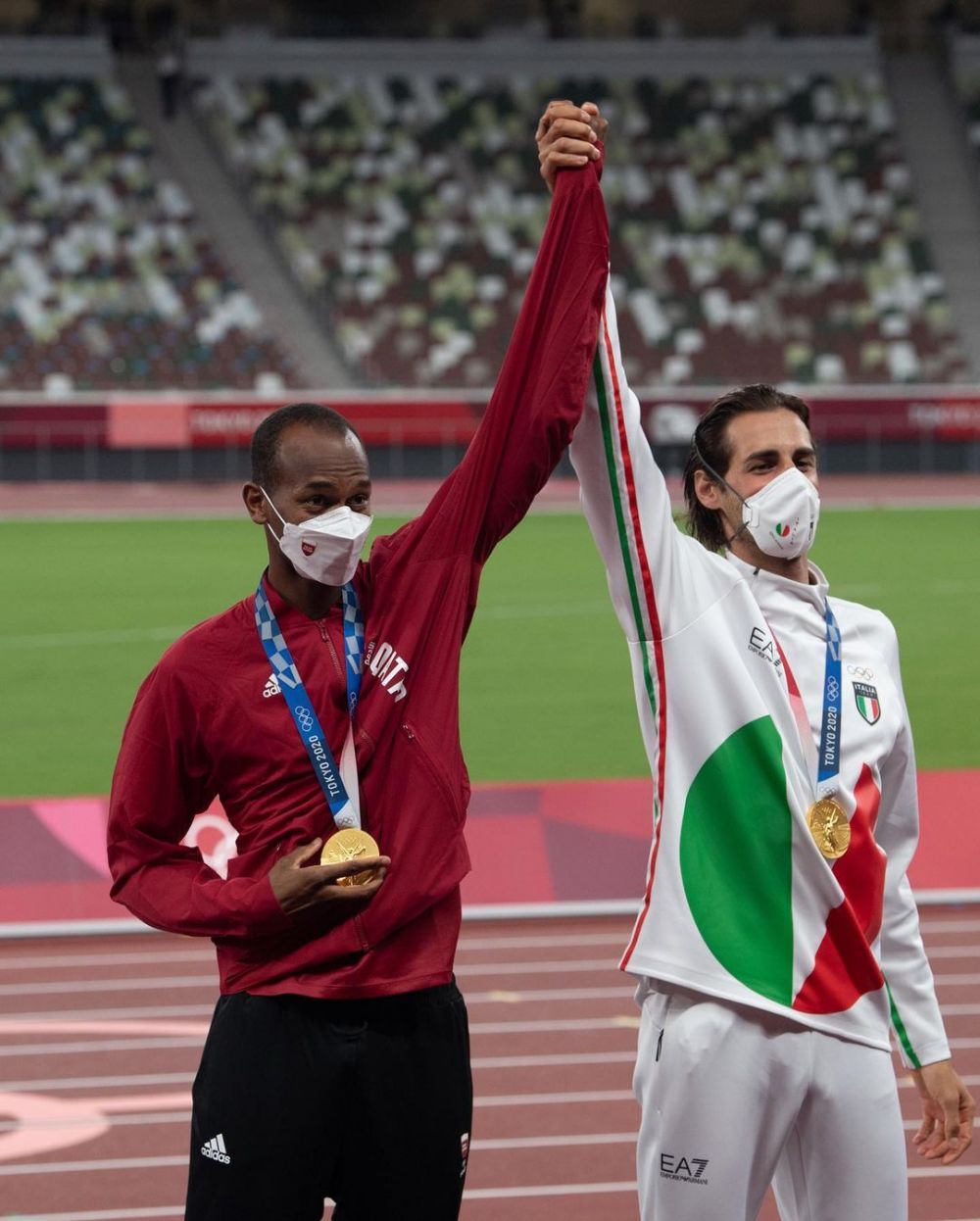 Momen langka Olimpiade Tokyo, dua atlet berbagi medali emas