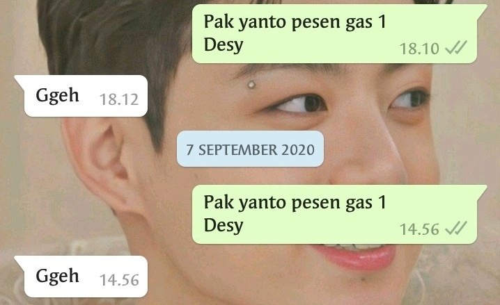 11 Chat lucu anak kos dan pemilik warung langganan, bikin nyengir