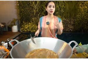 9 Masakan jumbo ala seleb ini bikin melongo, cocok buat kumpul