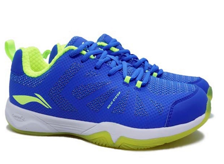 6 Rekomendasi sepatu badminton terbaik, kuat, tahan lama, dan nyaman  