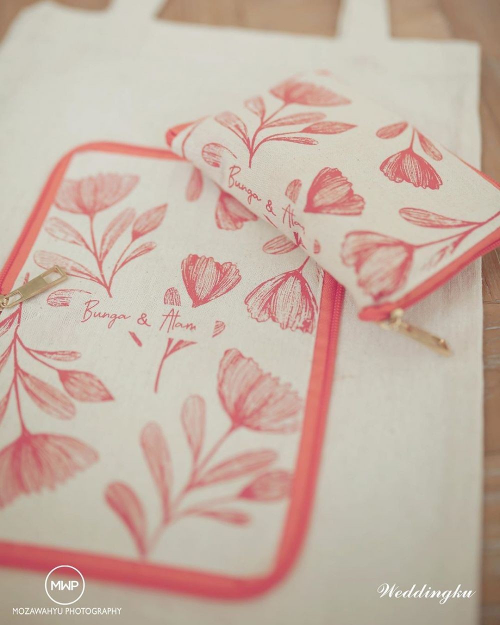 Potret suvenir 11 seleb di momen pernikahan, Dian Pelangi unik