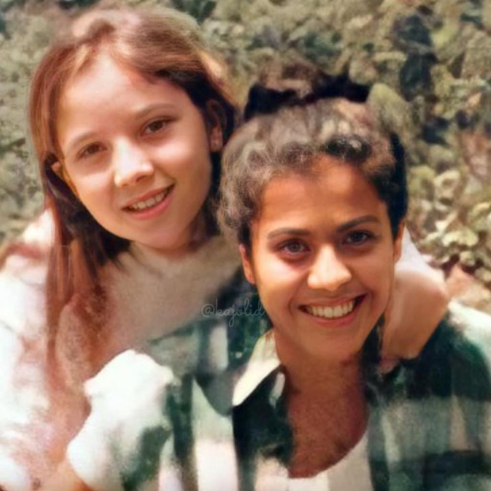 9 Potret masa kecil Kajol, gaya rambutnya curi perhatian