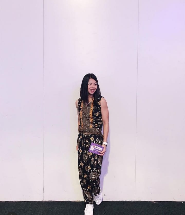 10 Penampilan Greysia Polii di luar lapangan, simple tapi stylish