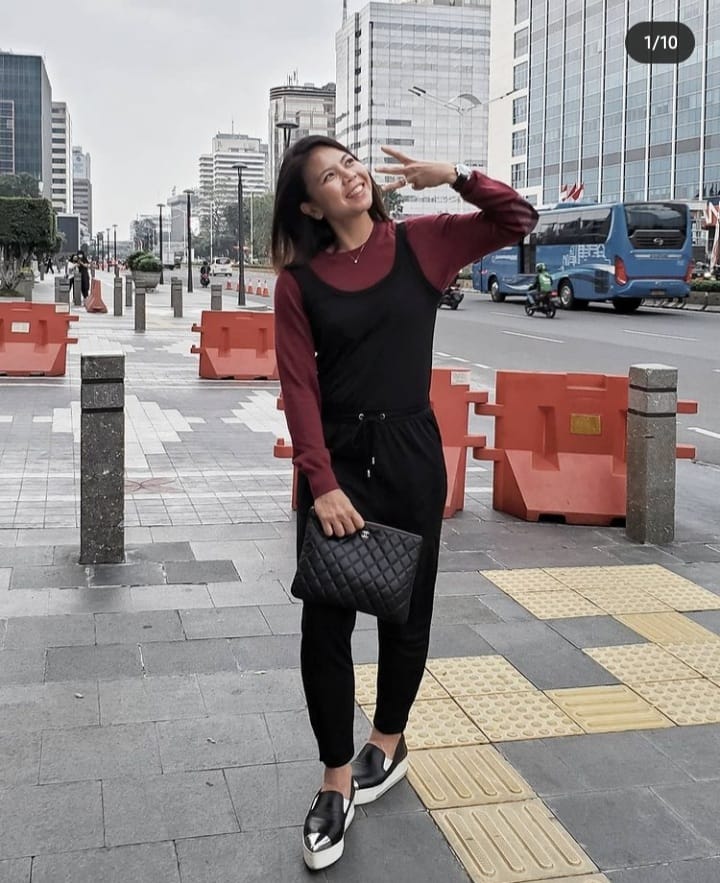 10 Penampilan Greysia Polii di luar lapangan, simple tapi stylish