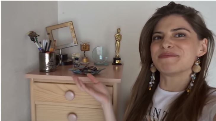 11 Potret kamar Dulce Maria pemeran Carita de Angel, desainnya simpel