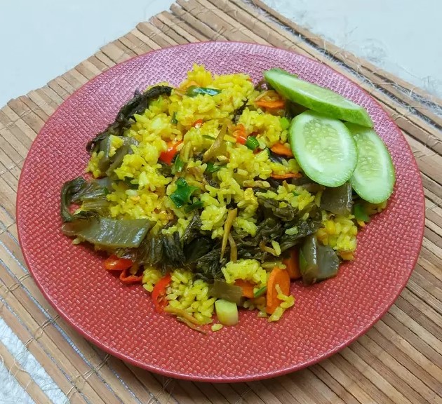 11 Resep nasi goreng kunyit, wangi dan menggugah selera