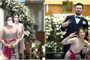 11 Momen Dita Karang di pernikahan kakak, menawan dengan kebaya Bali