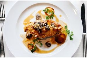 7 Makanan ini aman dikonsumsi malam hari, nggak bikin gemuk