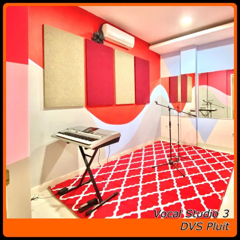 Bangun sekolah musik, intip 9 penampakan studio vokal Delon