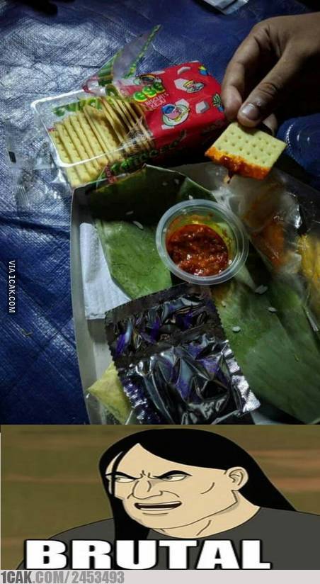 11 Cara lucu orang makan sambal ini bikin tepuk jidat