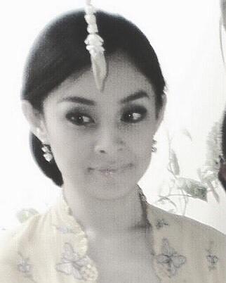 9 Potret lawas Putri Patricia, senyum manisnya bikin terpesona