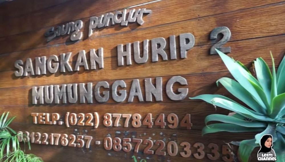 9 Potret rumah makan Lesty Kejora, selalu ramai pengunjung