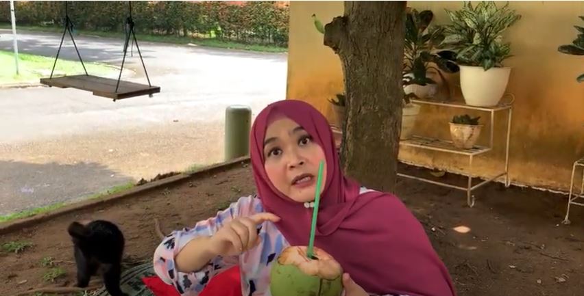 Lama tak terlihat, 11 momen kulineran Ulfa Dwiyanti ini curi perhatian