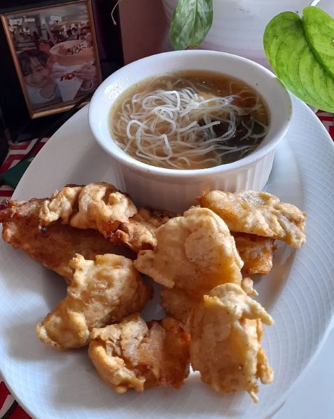 21 Resep sup kimlo, gurih, segar, dan cocok buat makan siang