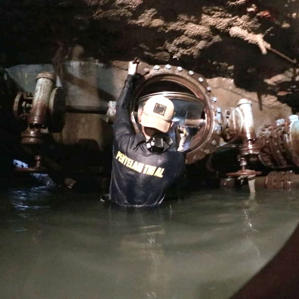 Aksi heroik penyelam TNI AL masuk sungai bawah tanah sedalam 104 meter