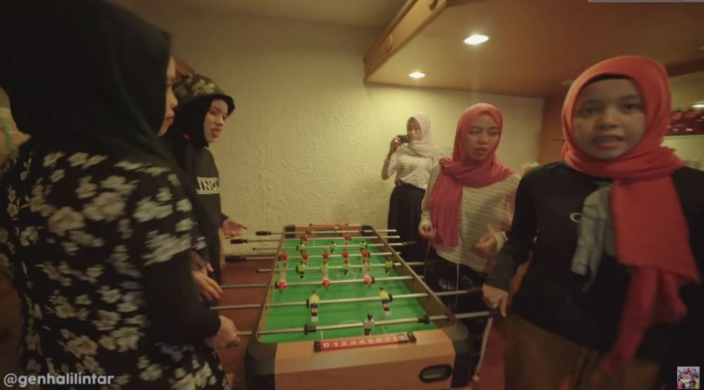 9 Potret 'minimarket' di rumah Gen Halilintar, dilengkapi mini bar