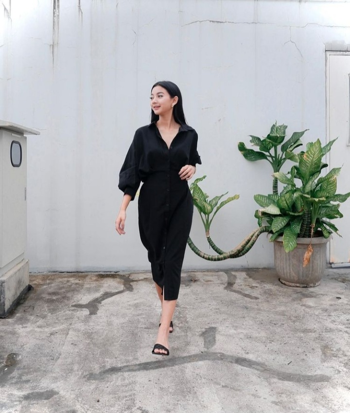 11 Gaya outfit Glenca Chysara kenakan dress ini bisa jadi inspirasi