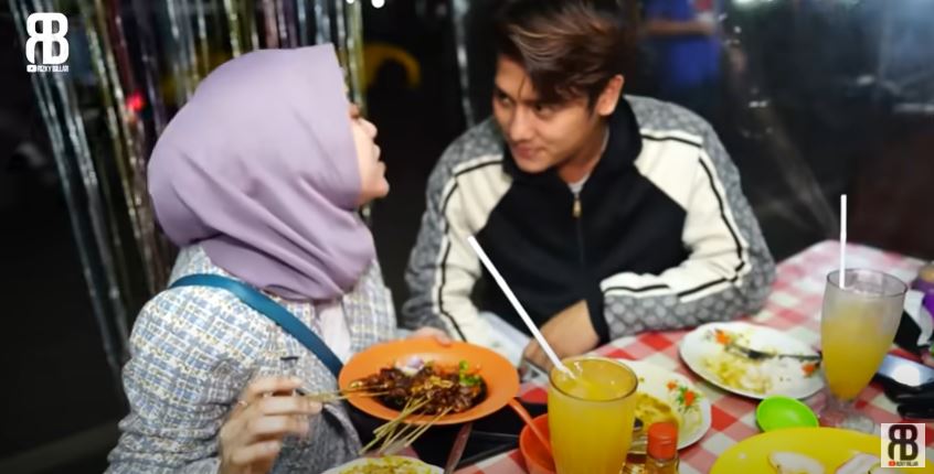7 Momen Lesty-Billar kulineran di pinggir jalan, romantis