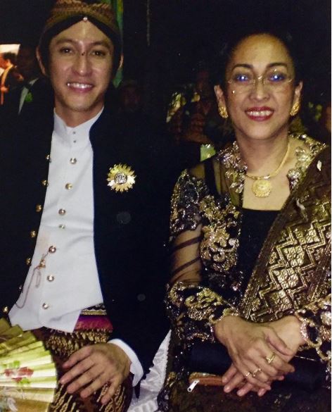 7 Momen Paundrakarna bareng ibunda Sukmawati, sering beri pujian manis