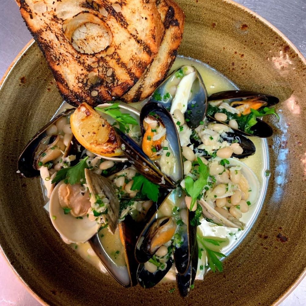 5 Restoran di Pittsburgh dengan menu olahan hasil laut, bikin nagih