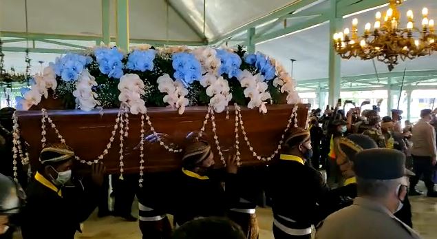11 Momen pemakaman Raja Mangkunegara IX menggunakan adat Mataram