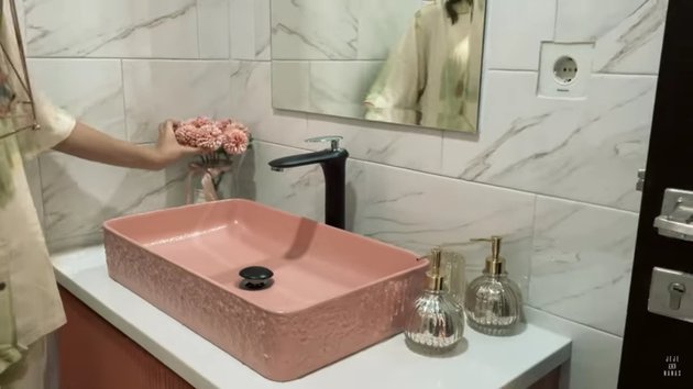 11 Potret isi rumah baru Syahnaz Sadiqah, mewah berhias marmer