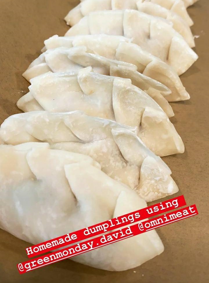 9 Makanan vegan Nadya Hutagalung, ganti daging dengan sayur