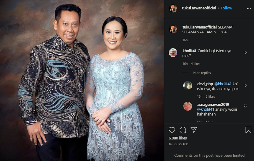 Unggah momen wisuda sang anak, Tukul Arwana dikira punya istri baru