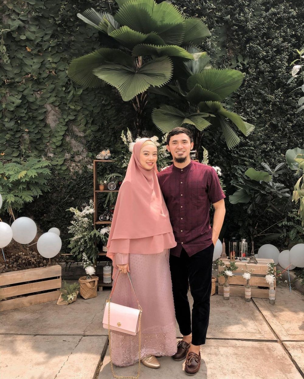 Intip gaya 11 istri atlet saat pergi kondangan, bisa jadi inspirasi