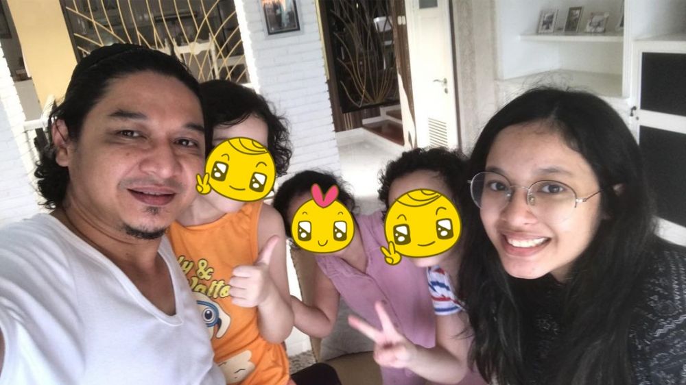 13 Potret vokalis band Tanah Air bareng putrinya, curi perhatian