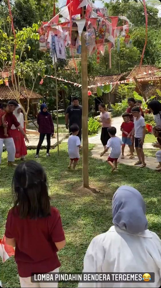 9 Seleb rayakan 17-an bareng keluarga di rumah, Ashanty berseragam SD